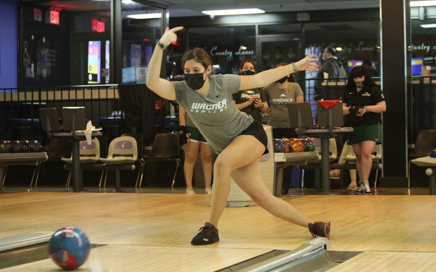 Women’s Bowling Makes Program Debut; Defeats No. 7 Mount St. Mary’s In